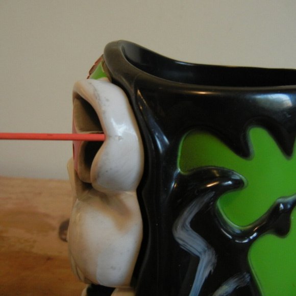 Grave Digger Monster Jam Plastic Skull Head Cup Scary Light Up Mug Or Decor 6.5” - Picture 12 of 16